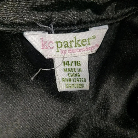KC Parker‎ 14/16 girls faux fur black cape with bow - Picture 5 of 5
